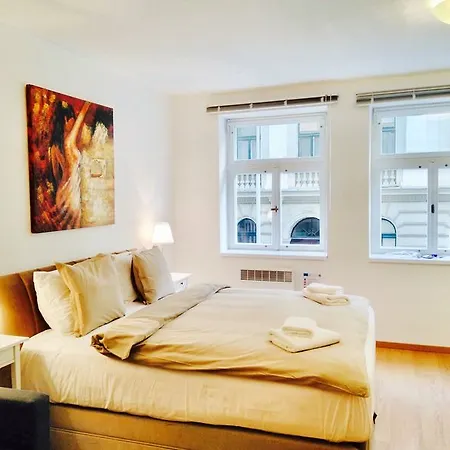 Rohacova 3* Prague