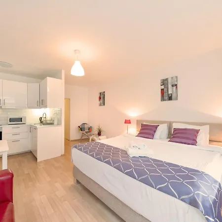 Aparthotel Rohacova